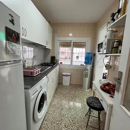 Matrimonio En Piso Compartido - Playa Del Cura - Nr 1 Homestay szállás